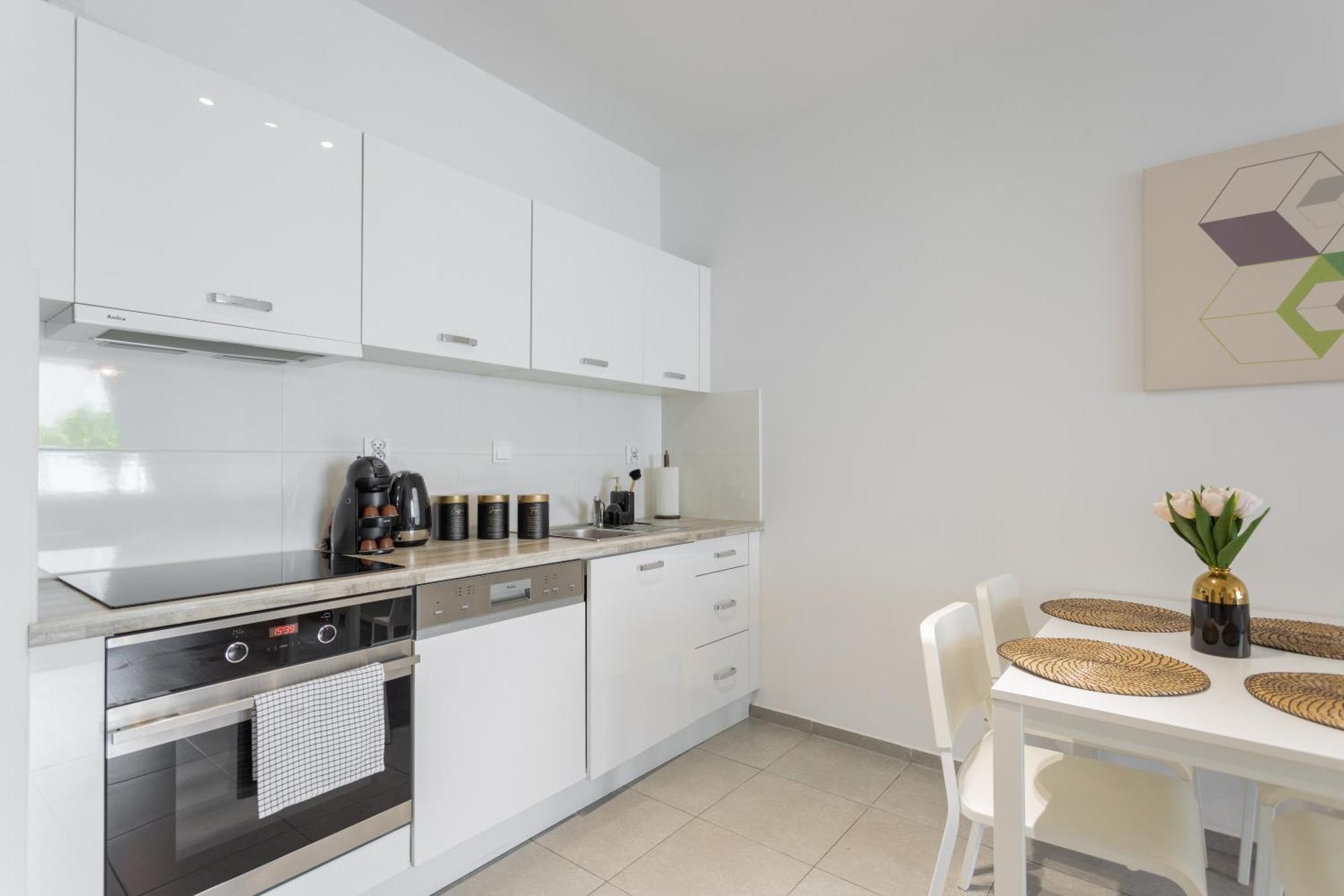 Urban Chic - Pereca - Rondo Onz - Luxury Warsaw Stays - 14 People Extérieur photo
